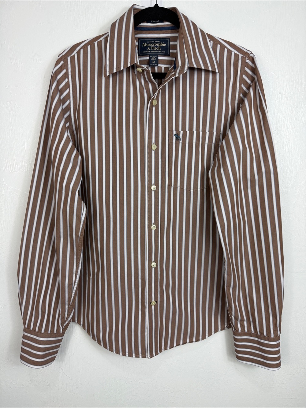 Abercrombie & Fitch Muscle Fit Brown White Stripe Button Shirt Medium - Picture 2 of 10